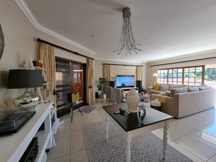 3 Bedroom Property for Sale in Bonza Bay Eastern Cape